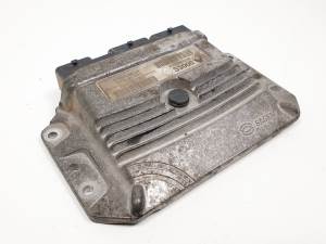 CENTRALITA MOTOR UCE 8200387138 RENAULT SCENIC II (X84,JM) Autodesguaces Alicante