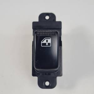 MANDO ELEVALUNAS TRASERO DERECHO 935782D000 KIA PICANTO Autodesguaces Alicante