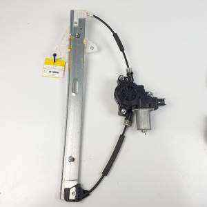 ELEVALUNAS TRASERO DERECHO B45C5858X MAZDA CX-5 Autodesguaces Alicante
