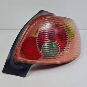 PILOTO TRASERO DERECHO PEUGEOT 206 BERLINA Autodesguaces Alicante
