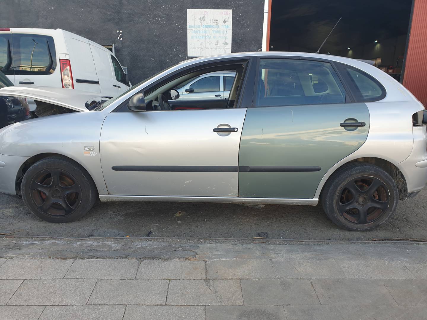 SEAT IBIZA (6L1) (2001 - 2009)