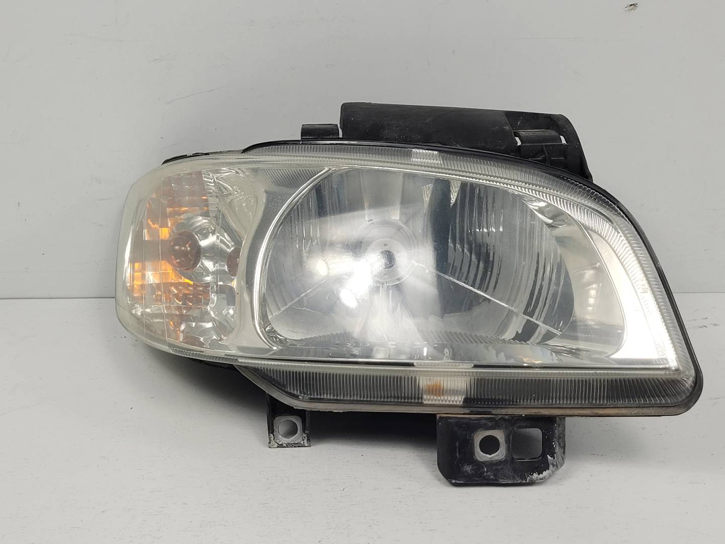 FARO DERECHO - SEAT - CORDOBA BERLINA (6K2)