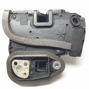 CERRADURA PUERTA TRASERA DERECHA 13598385 OPEL ASTRA K SPORTS TOURER Autodesguaces Alicante
