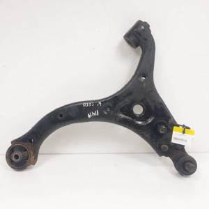 BRAZO SUSPENSION INFERIOR DELANTERO IZQUIERDO KIA CARNIVAL Autodesguaces Alicante