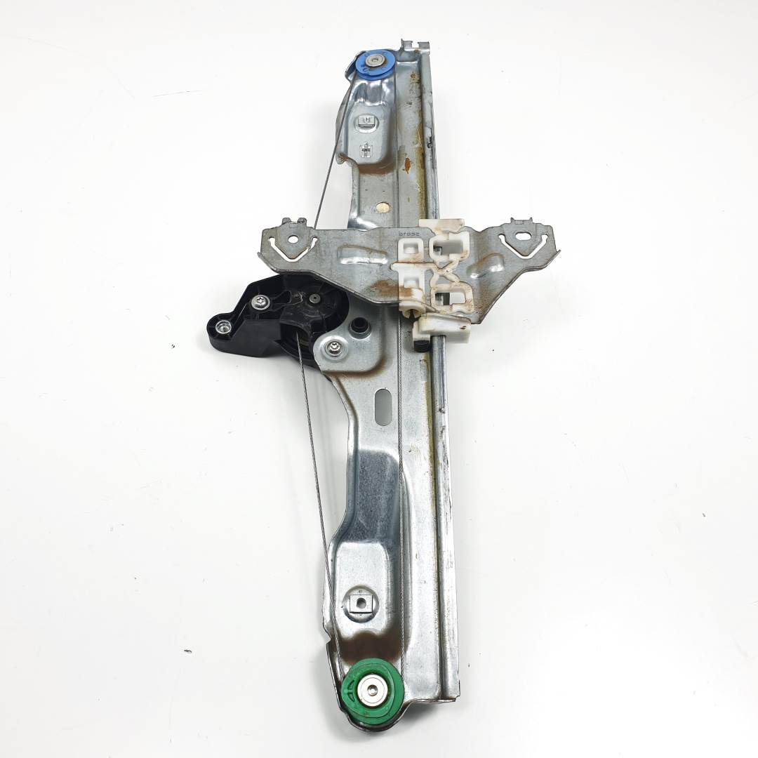 ELEVALUNAS TRASERO IZQUIERDO - 827014EA0A - NISSAN - QASHQAI (J11)