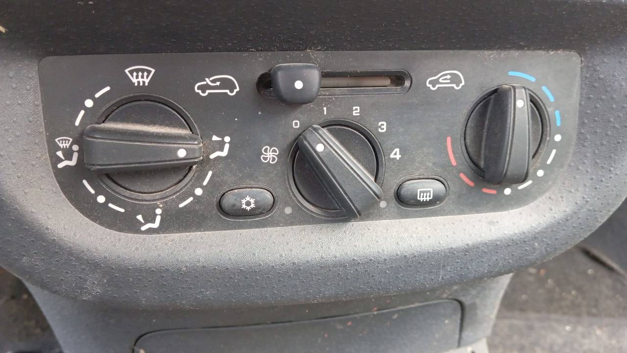MANDO CALEFACCION / AIRE ACONDICIONADO