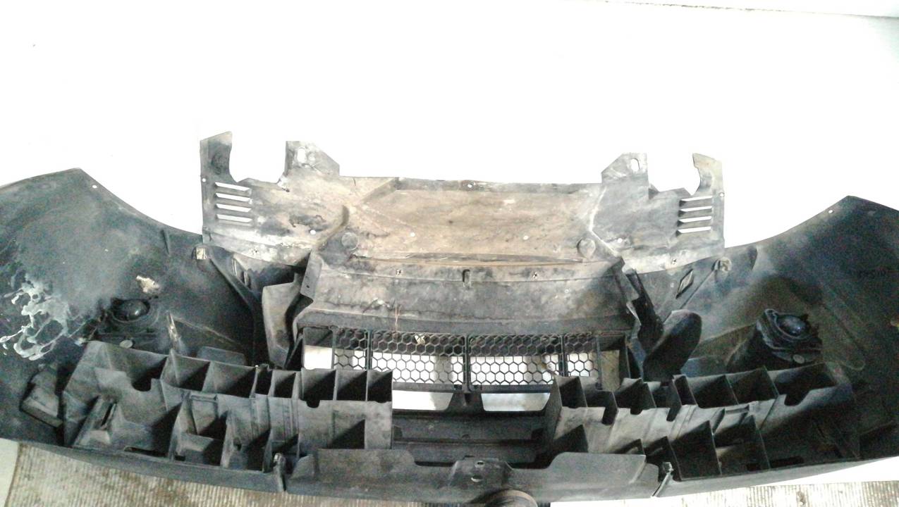 PARAGOLPES DELANTERO
