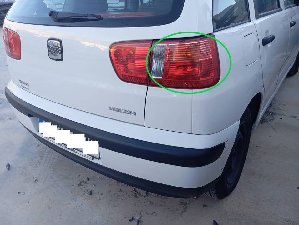 PILOTO TRASERO DERECHO