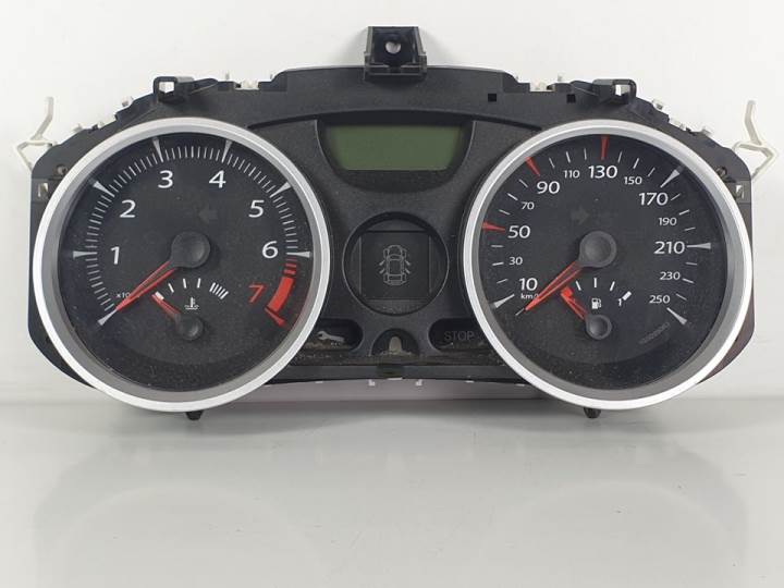 CUADRO INSTRUMENTOS 8200793135 RENAULT MEGANE II CLASSIC BERLINA Autodesguaces Alicante