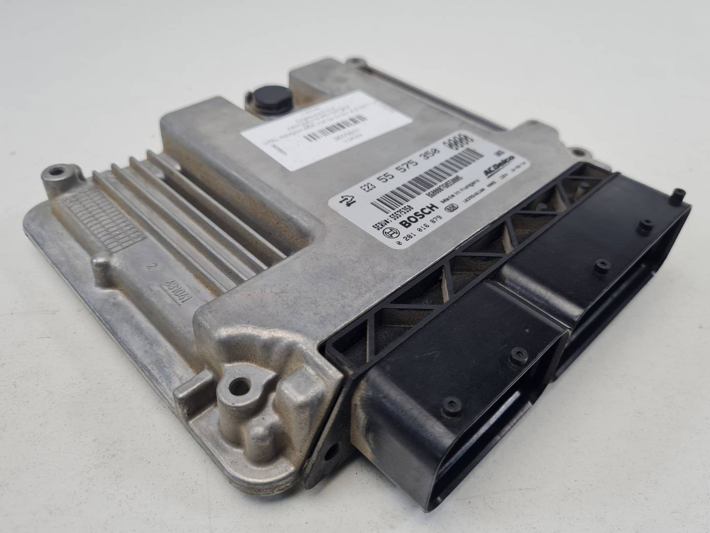 Calculateur moteur - 0281016879 - OPEL - INSIGNIA BERLINA