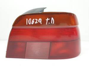 PILOTO TRASERO DERECHO 8358032 BMW SERIE 5 BERLINA (E39) Autodesguaces Alicante