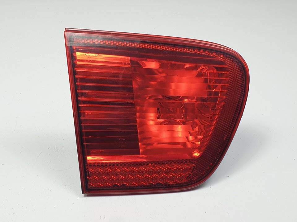 PILOTO TRASERO IZQUIERDO INTERIOR - SEAT - IBIZA (6K1)