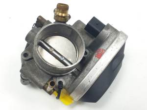 CAJA MARIPOSA 55562380 OPEL ASTRA TWIN TOP Autodesguaces Alicante