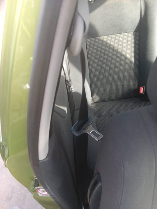 CINTURON SEGURIDAD DELANTERO DERECHO