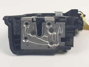 CERRADURA PUERTA DELANTERA IZQUIERDA 51217362791 BMW SERIE X5 (F15) Autodesguaces Alicante