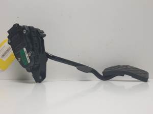 POTENCIOMETRO PEDAL 8E2721523E AUDI A4 CABRIO (8H) Autodesguaces Alicante
