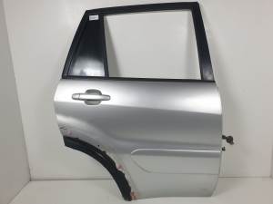 PUERTA TRASERA DERECHA TOYOTA RAV 4 (A2) Autodesguaces Alicante