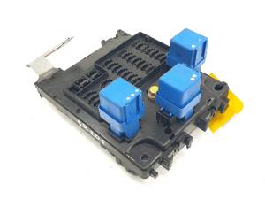 CAJA RELES / FUSIBLES RENAULT LAGUNA II (BG0) Autodesguaces Alicante