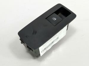 MANDO ELEVALUNAS TRASERO IZQUIERDO 13301888 OPEL INSIGNIA BERLINA Autodesguaces Alicante