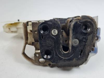 CERRADURA MALETERO / PORTON 8055265J00 SUZUKI GRAND VITARA JB (JT) Autodesguaces Alicante