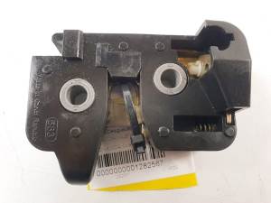 CERRADURA MALETERO / PORTON XS51B43102AC FORD KA (CCQ) Autodesguaces Alicante