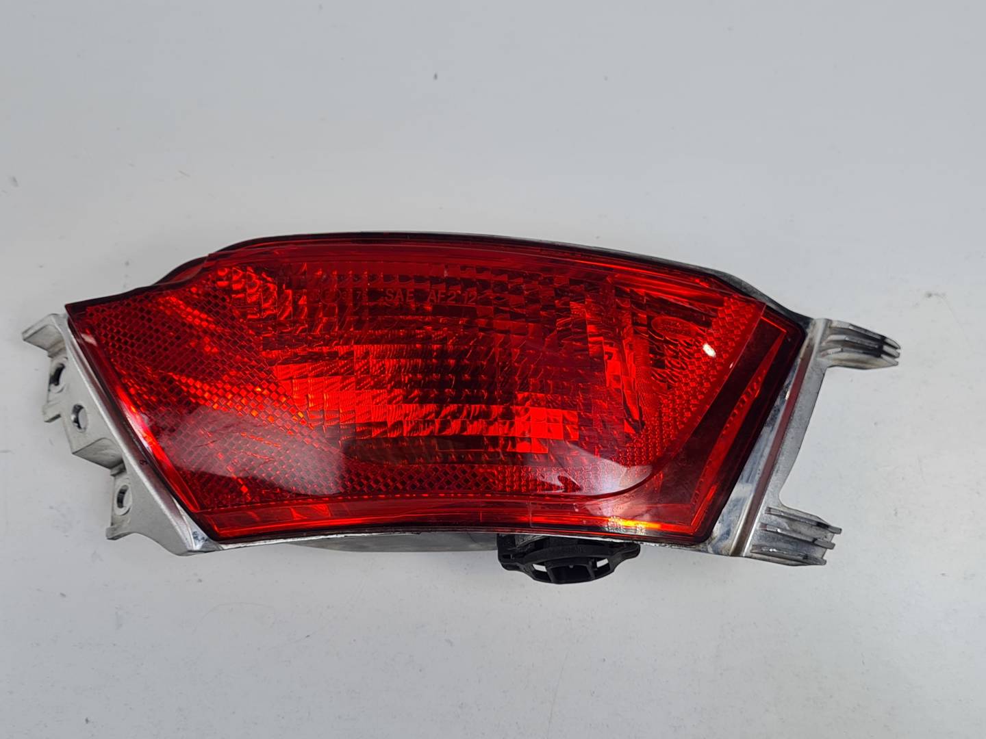 Feu antibrouillard arrière droit - DK6215K272