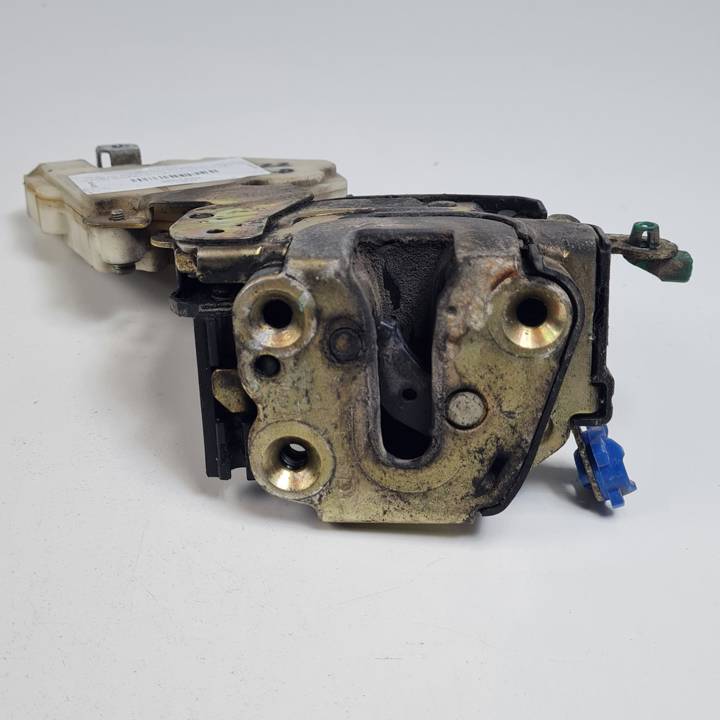 CERRADURA PUERTA DELANTERA DERECHA 8055261U66 NISSAN ALMERA (N16/E) Autodesguaces Alicante