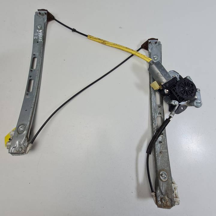 ELEVALUNAS DELANTERO IZQUIERDO 676283620630 BMW SERIE 3 BERLINA (E46) Autodesguaces Alicante
