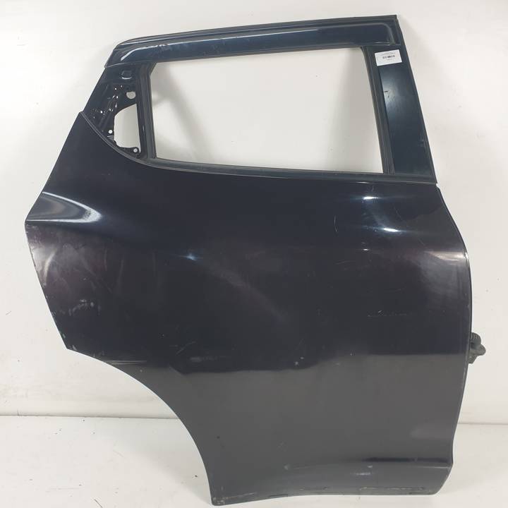 PUERTA TRASERA DERECHA NISSAN JUKE (F15) Autodesguaces Alicante