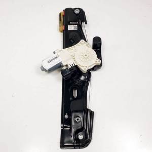 ELEVALUNAS TRASERO IZQUIERDO FK7227001AE LAND ROVER DISCOVERY SPORT Autodesguaces Alicante