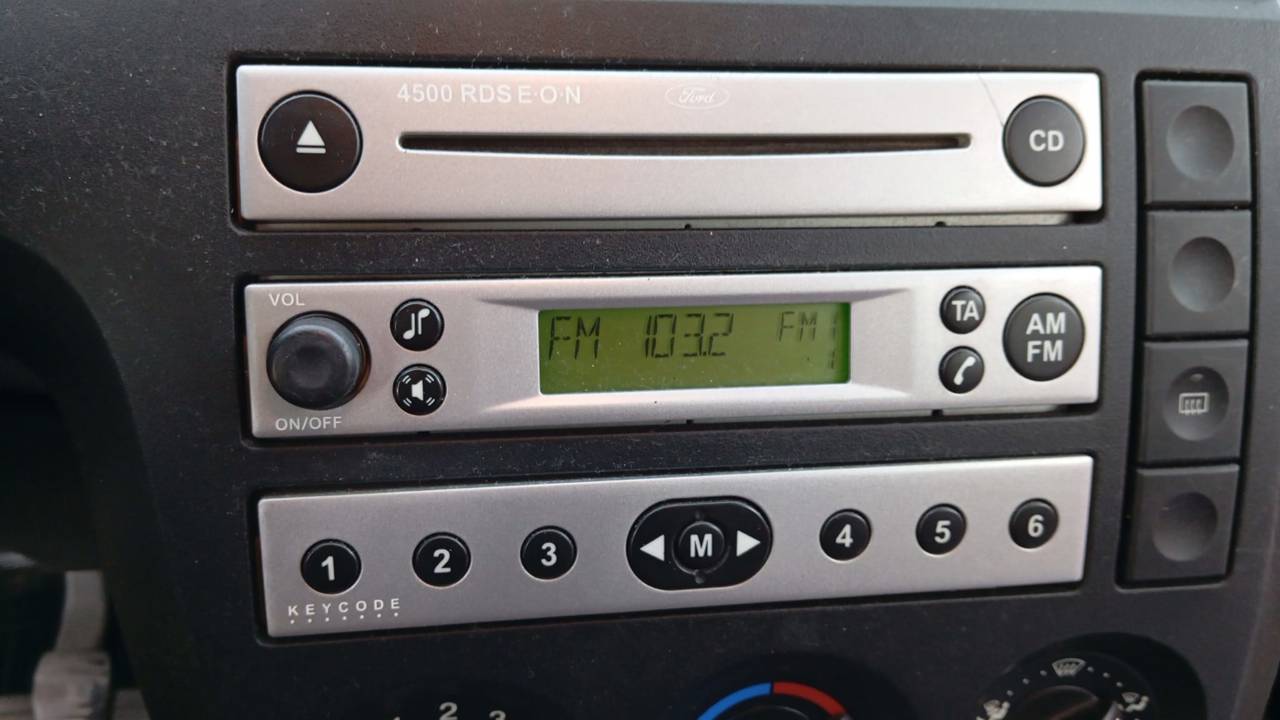 SISTEMA AUDIO / RADIO CD