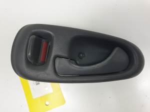 MANETA INTERIOR TRASERA IZQUIERDA MR144545 MITSUBISHI GRANDIS (NA0W) Autodesguaces Alicante