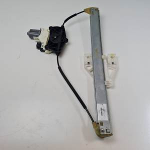 ELEVALUNAS TRASERO DERECHO 8K0959812 AUDI Q5 (8R) Autodesguaces Alicante