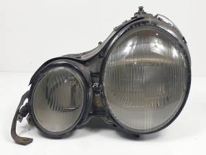 FARO IZQUIERDO 144869 MERCEDES CLASE E (W210) BERLINA DIESEL Autodesguaces Alicante