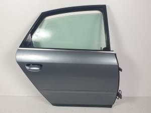 PUERTA TRASERA DERECHA AUDI A6 BERLINA (4B2) Autodesguaces Alicante