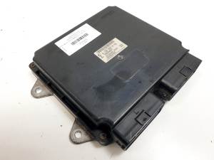 CENTRALITA MOTOR UCE E6T42483 MITSUBISHI COLT BERLINA 3 (CZ) Autodesguaces Alicante