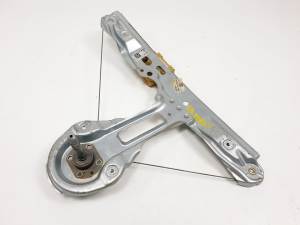 ELEVALUNAS TRASERO DERECHO BM51A27000AA FORD FOCUS TURN. (CB8) Autodesguaces Alicante