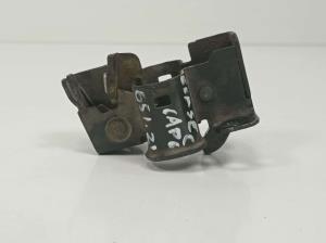 CERRADURA CAPOT A2038800060 MERCEDES CLASE C (W203) FAMILIAR Autodesguaces Alicante