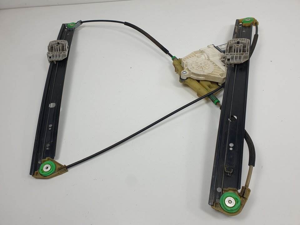 ELEVALUNAS DELANTERO DERECHO - 4L0959802B - AUDI - Q7 (4L)