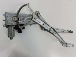 ELEVALUNAS DELANTERO IZQUIERDO 90521881 OPEL ASTRA G BERLINA Autodesguaces Alicante