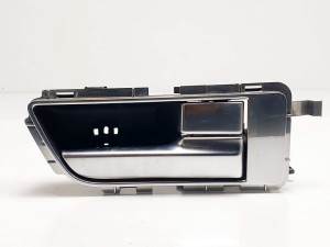 MANETA INTERIOR TRASERA DERECHA AH2222600AB LAND ROVER DISCOVERY 4 Autodesguaces Alicante