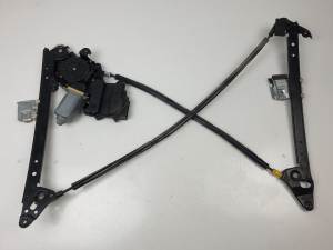ELEVALUNAS TRASERO DERECHO 7M3959812 FORD GALAXY (VY) Autodesguaces Alicante