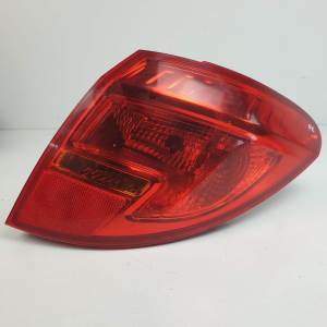 PILOTO TRASERO DERECHO 13253628 OPEL MERIVA B Autodesguaces Alicante