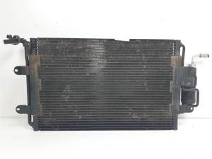 CONDENSADOR / RADIADOR AIRE ACONDICIONADO 1J0820411B AUDI A3 (8L) Autodesguaces Alicante