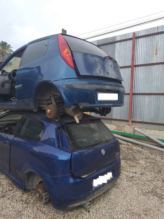 Imagen del vehículo FIAT PUNTO BERLINA (188)