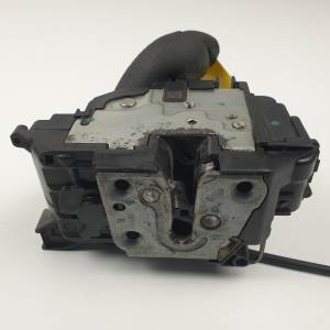 CERRADURA PUERTA DELANTERA DERECHA RENAULT MEGANE III BERLINA 5P Autodesguaces Alicante