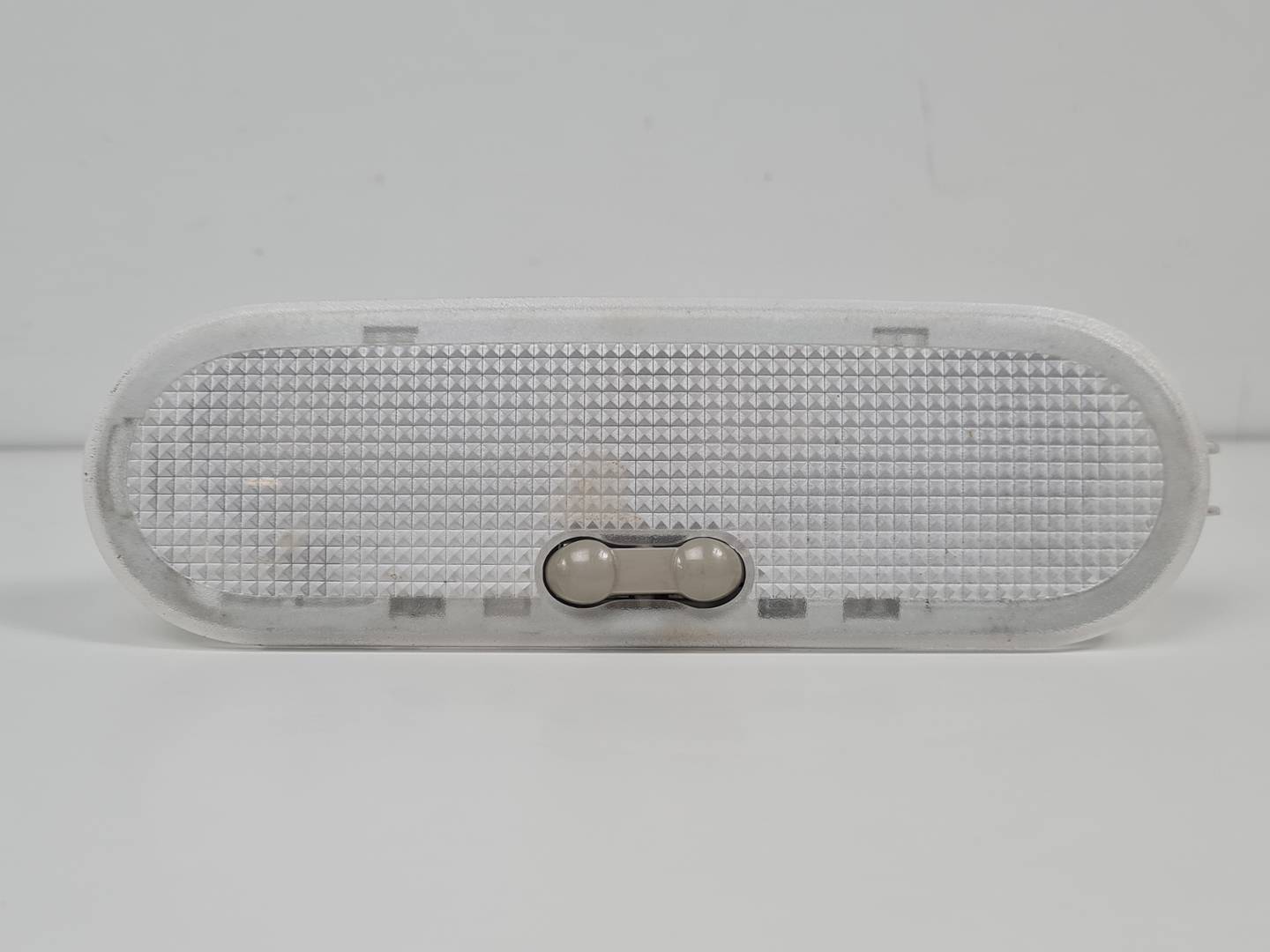 LUZ INTERIOR - 8200074362 - DACIA - LOGAN II