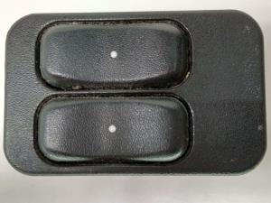 MANDO ELEVALUNAS DELANTERO IZQUIERDO 13363202 OPEL CORSA C Autodesguaces Alicante