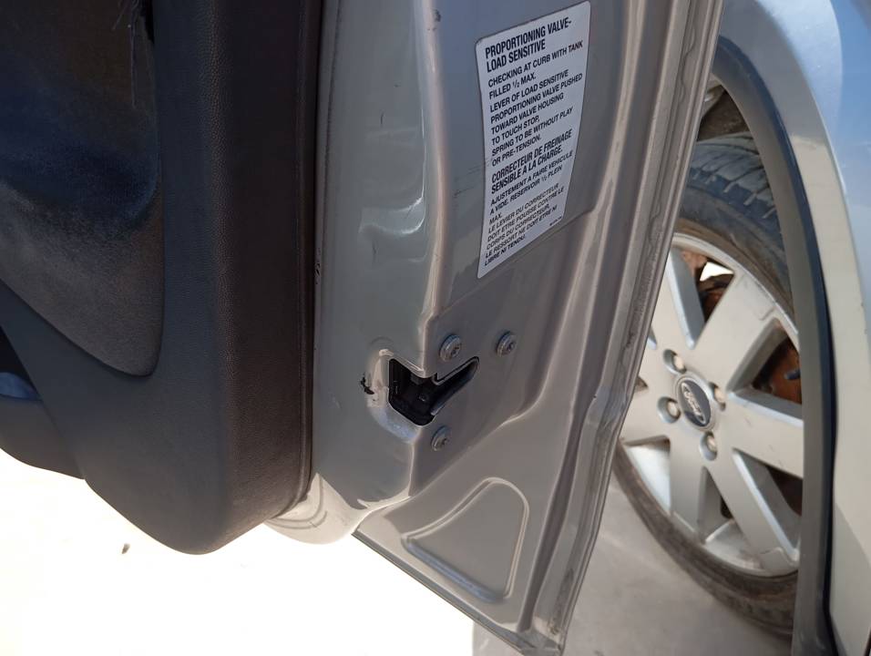 CERRADURA PUERTA DELANTERA DERECHA