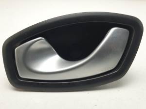 MANETA INTERIOR TRASERA IZQUIERDA 806700006R RENAULT LAGUNA GRANDTOUR III Autodesguaces Alicante